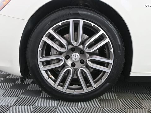 Used 2017 Maserati Ghibli RWD image 22