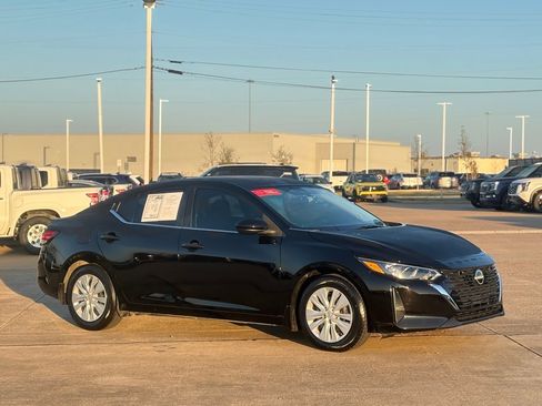 Certified 2024 Nissan Sentra S image 5