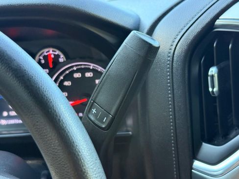 Used 2020 Chevrolet Silverado 1500 LT RWD image 36