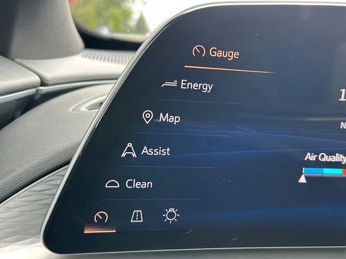 New 2025 Cadillac Lyriq Sport image 35