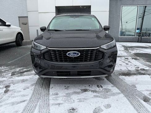 Used 2023 Ford Escape Active w/ Tech Pack #2 image 2