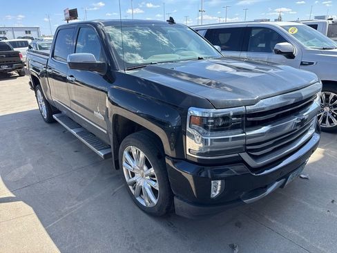 Used 2017 Chevrolet Silverado 1500 High Country AWD/4WD image 2