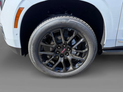 New 2026 GMC Yukon XL Denali w/ Sun & Power Step Package image 9