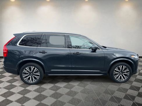 Used 2021 Volvo XC90 T5 Momentum w/ Protection Package image 2