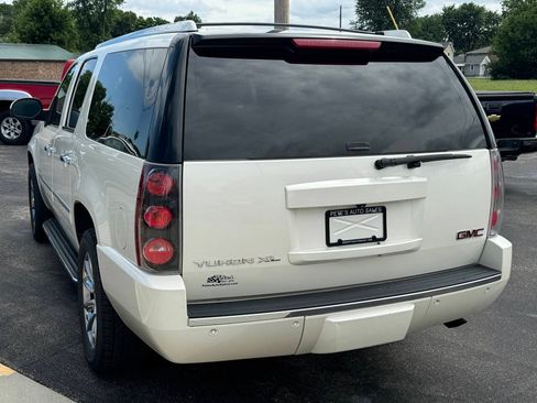 Used 2014 GMC Yukon XL Denali AWD/4WD image 9
