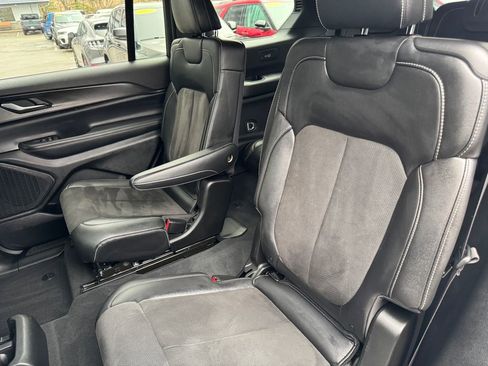 Used 2023 Jeep Grand Cherokee L Altitude image 37
