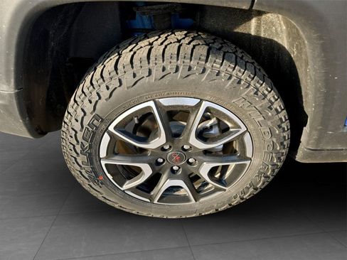 Used 2025 Jeep Compass Trailhawk AWD/4WD image 33