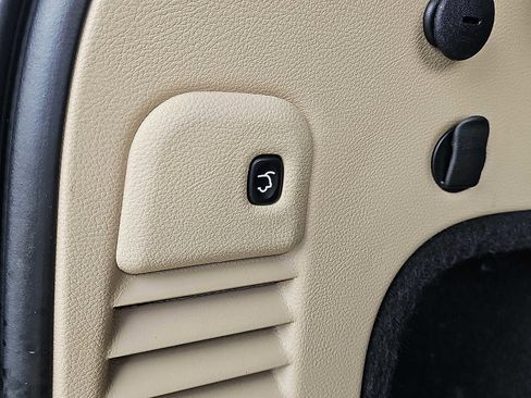 Used 2020 Jeep Grand Cherokee Limited image 32