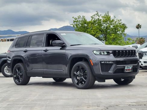 New 2026 Jeep Grand Cherokee L Limited w/ Limited Altitude Package image 27