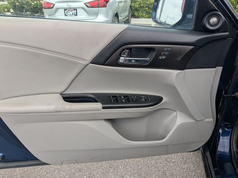 Used 2014 Honda Accord EX-L image 14