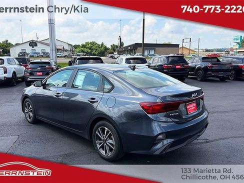 Used 2023 Kia Forte LXS FWD image 5