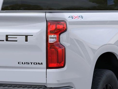 New 2026 Chevrolet Silverado 1500 Custom w/ LPO, Dark Essentials Package AWD/4WD image 12