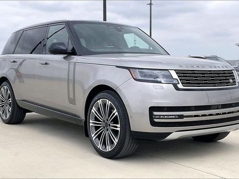 New 2026 Land Rover Range Rover Long Wheelbase SE image 2