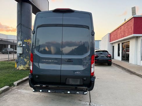 Used 2020 Ford Transit 250 148 High Roof Extended RWD image 3