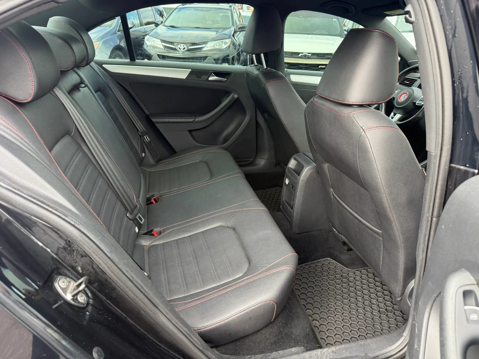 Used 2012 Volkswagen Jetta GLI Autobahn FWD image 12