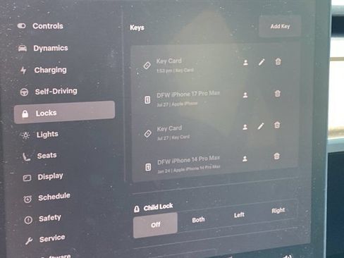 Used 2022 Tesla Model Y Performance AWD/4WD image 25