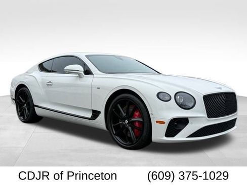 Used 2021 Bentley Continental GT image 1