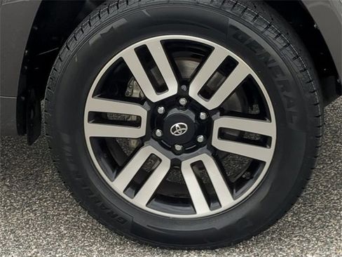 Certified 2022 Toyota 4Runner Limited image 11