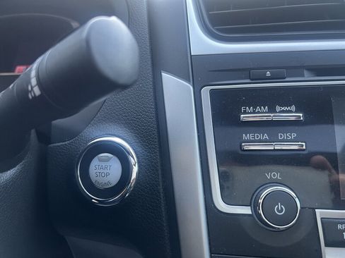 Used 2017 Nissan Altima 2.5 SL w/ Moonroof Package image 29