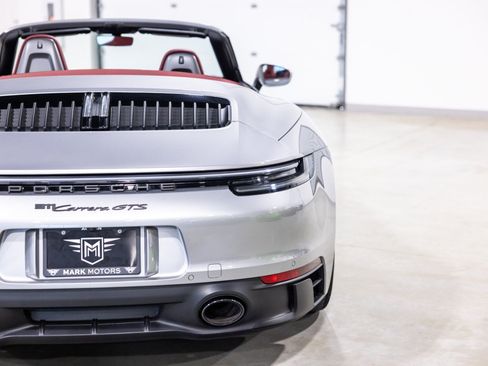 Used 2022 Porsche 911 Cabriolet image 13