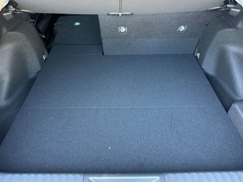 New 2026 Toyota Prius Plug-In Hybrid FWD image 17