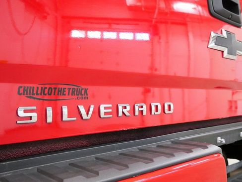 Used 2017 Chevrolet Silverado 1500 LT w/ All Star Edition image 10