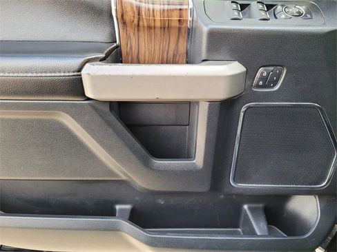 Certified 2020 Ford F150 Lariat image 27