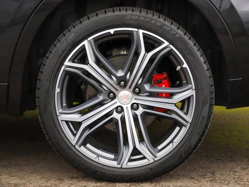 Used 2019 Maserati Levante Trofeo image 76