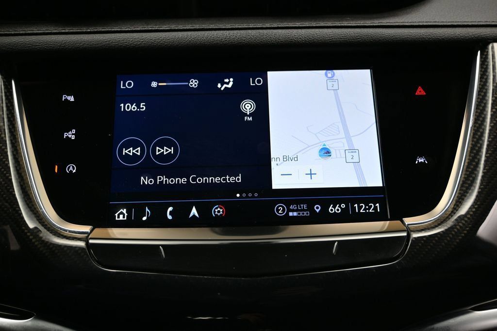 Used 2024 Cadillac XT6 Sport w/ LPO, Onyx Lite Package AWD/4WD image 31