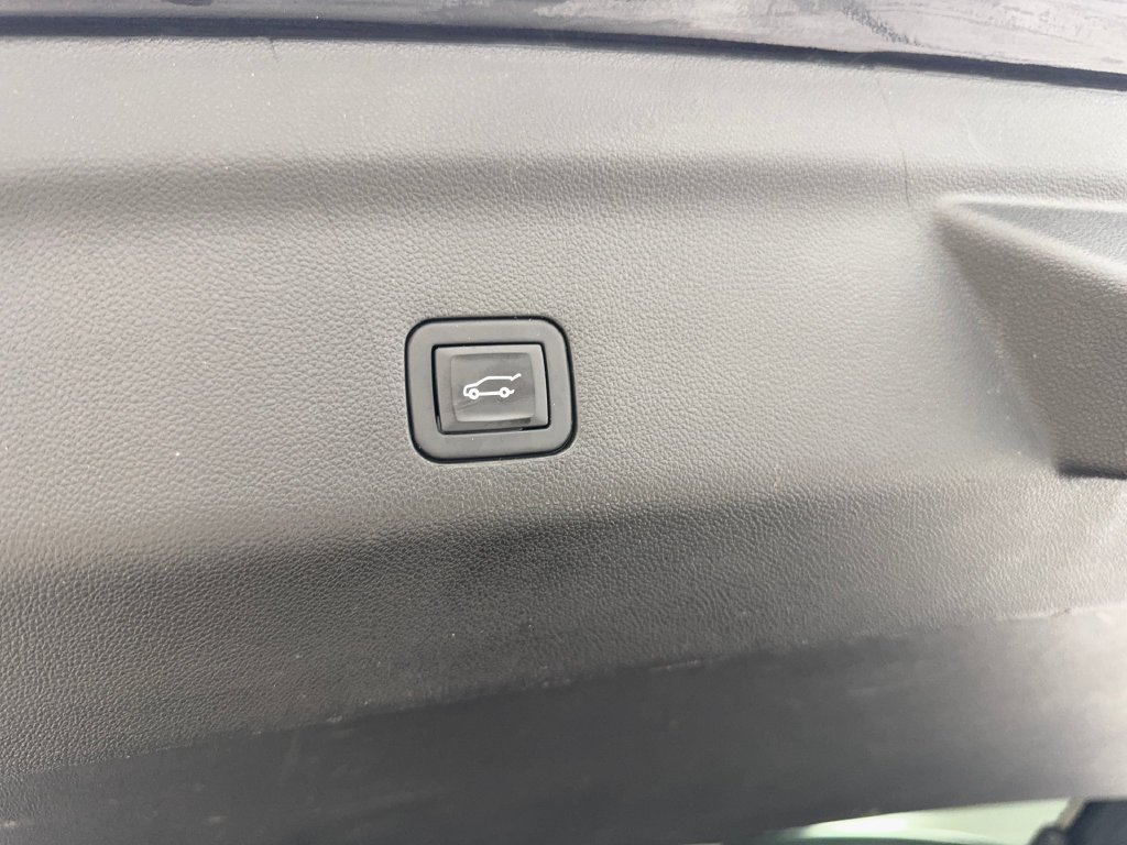 Used 2024 Chevrolet Tahoe LT AWD/4WD image 91