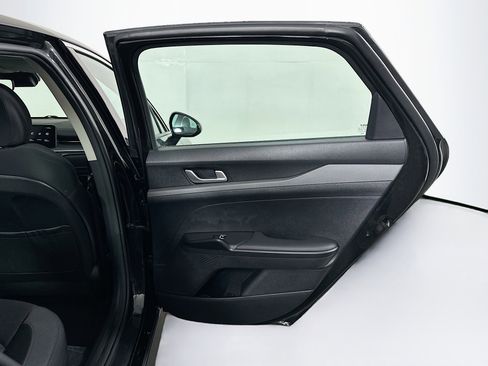 Used 2025 Kia K5 LXS image 28