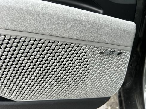 New 2025 Hyundai Elantra Limited image 21