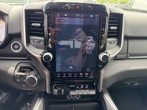 New 2026 RAM 1500 4x4 Crew Cab image 19
