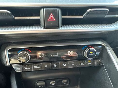 Used 2021 Kia K5 LXS image 12