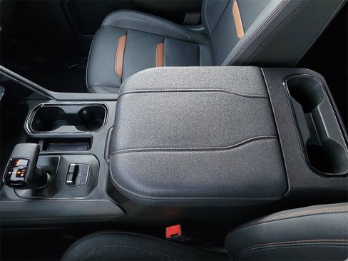 Used 2024 GMC Sierra 1500 AT4 w/ Technology Package image 20