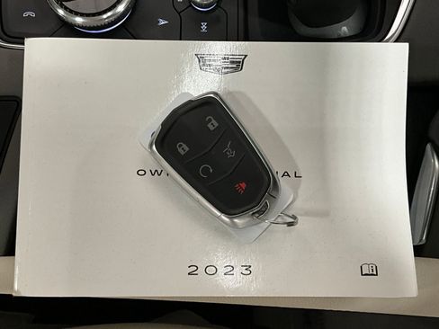 Used 2023 Cadillac XT5 Premium Luxury w/ Technology Package image 13