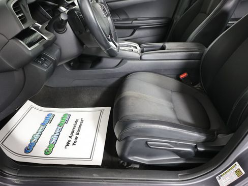 Used 2019 Honda Civic Sport image 13