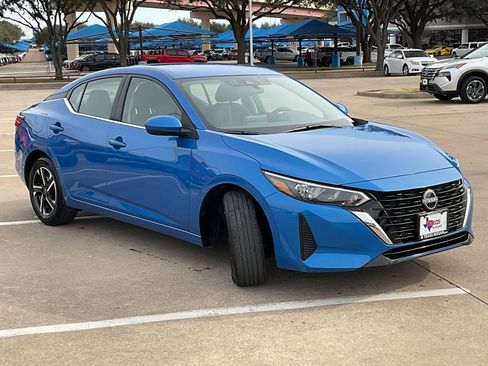 Used 2025 Nissan Sentra SV image 4