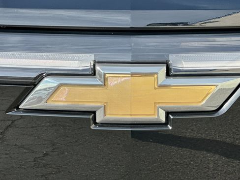 Used 2026 Chevrolet Silverado EV LT image 35