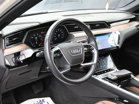 Used 2019 Audi e-tron Premium Plus image 20
