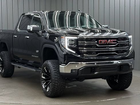 Used 2026 GMC Sierra 1500 SLT w/ SLT Premium Plus Package AWD/4WD image 7