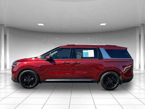 Used 2024 Kia Carnival SX Prestige image 5