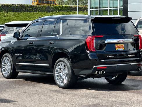 Used 2023 GMC Yukon Denali w/ LPO, Floor Liner Package AWD/4WD image 6