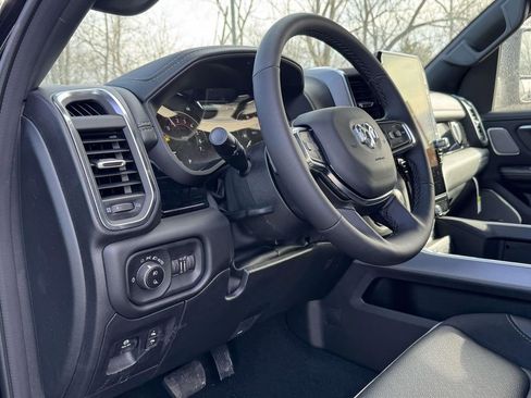 New 2026 RAM 1500 Laramie AWD/4WD image 3
