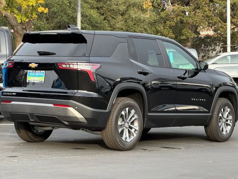 New 2026 Chevrolet Equinox LT w/ Convenience Package II image 3