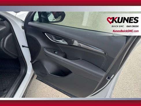 Used 2023 Buick Envision Preferred w/ Sport Touring Package AWD/4WD image 21