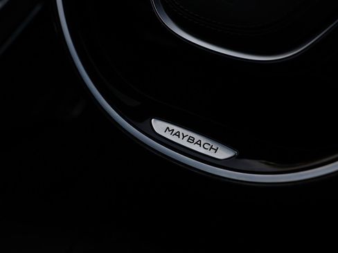 Used 2017 Mercedes-Benz Maybach S 550 4MATIC image 35