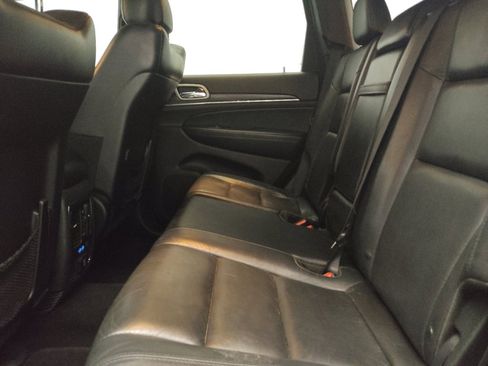 Used 2020 Jeep Grand Cherokee Limited RWD image 18