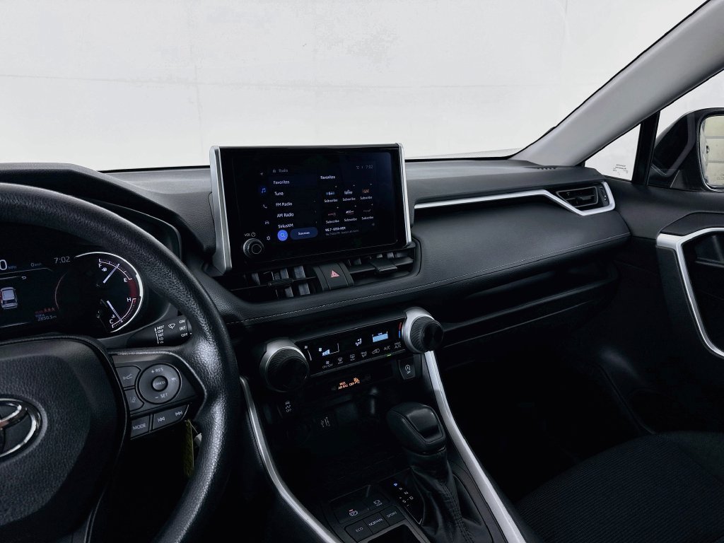 Certified 2025 Toyota RAV4 LE FWD image 22