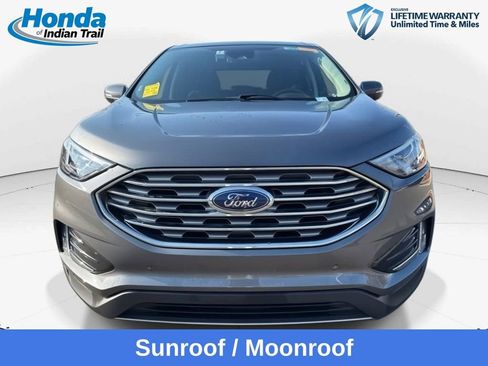 Used 2024 Ford Edge Titanium image 2
